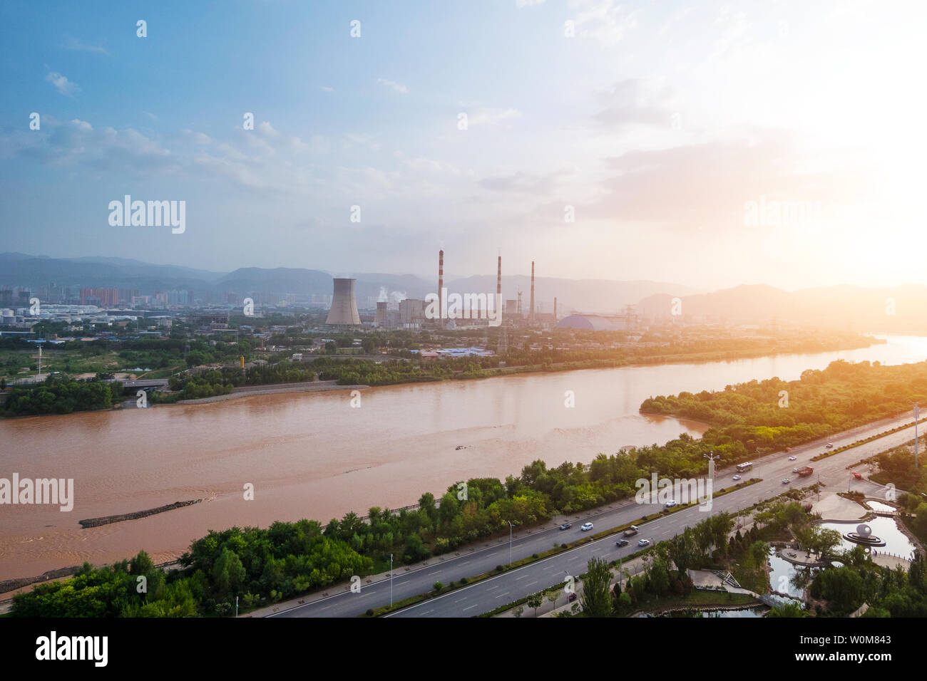 Polluted river power plant hi-res stock photography and images - Alamy