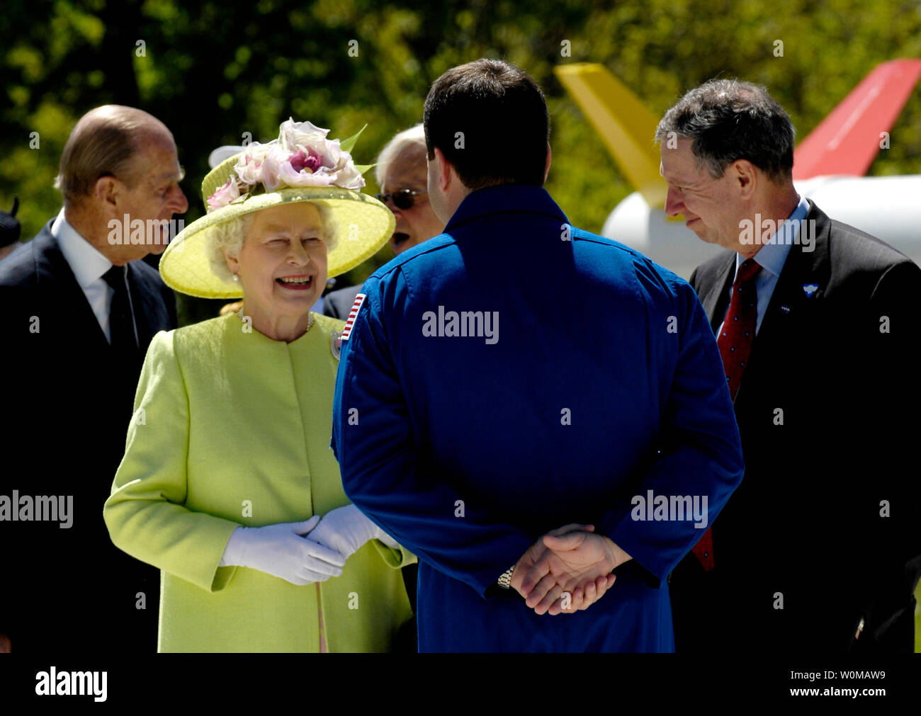 Britain's Queen Elizabeth II and Prince Philip, Duke of Edinburgh speak with STS-116 astronaut Nicholas Patrick (2nd R) and NASA Administrator Michael Griffin (R) during their visit to the NASA Goddard Space Flight Center in Greenbelt, Maryland on May 8, 2007. (UPI Photo/Paul E. Alers/NASA) Stock Photo
