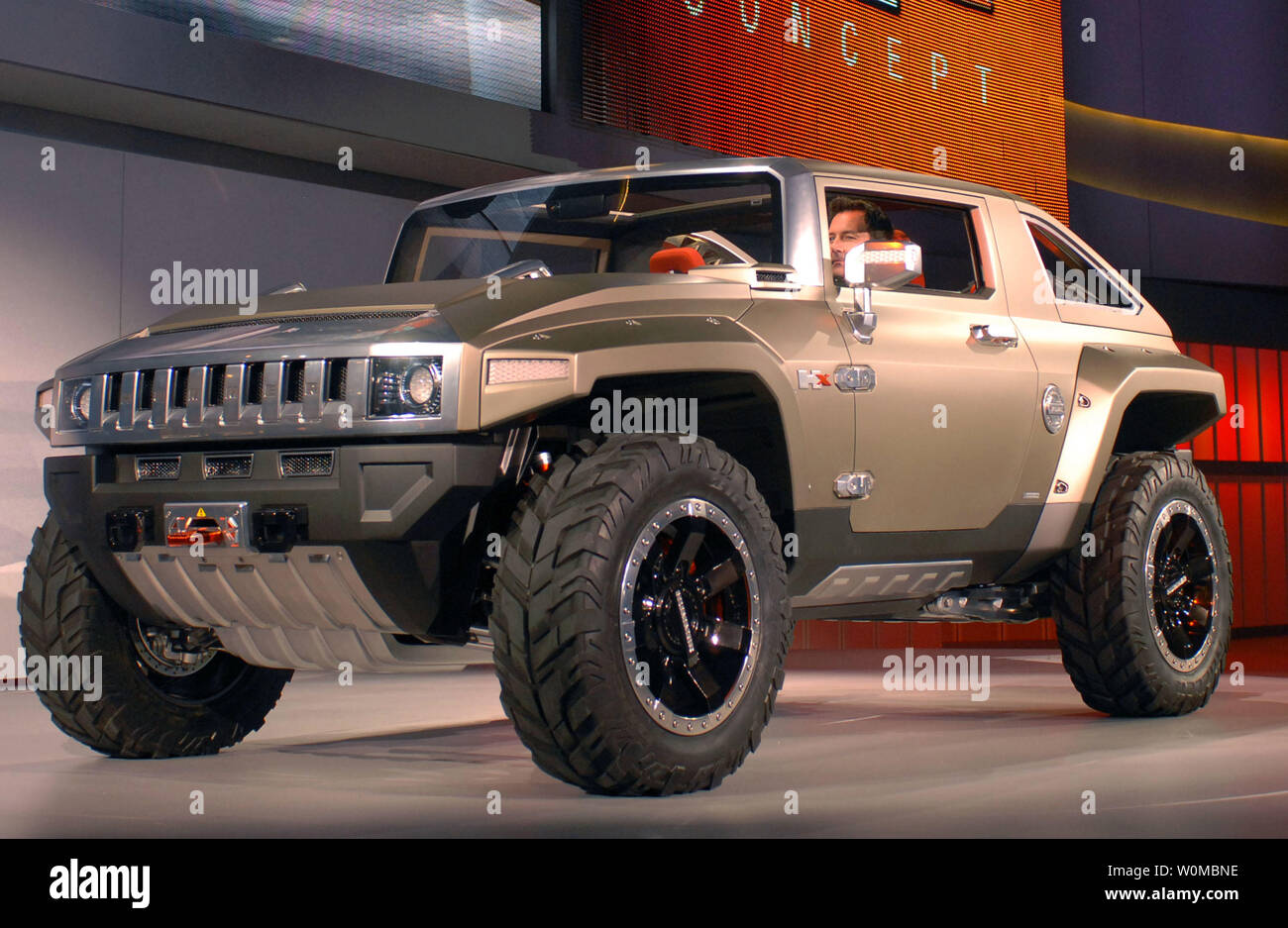 The HUMMER HX Concept makes its world introduction at the 2008 North American International Auto Sunday, January 13, 2008 in Detroit, Michigan. The HUMMER HX Concept is an open-air, two-door off-road vehicle that runs on E85 ethanol fuel. (UPI Photo/Steve Fecht/General Motors) Stock Photo