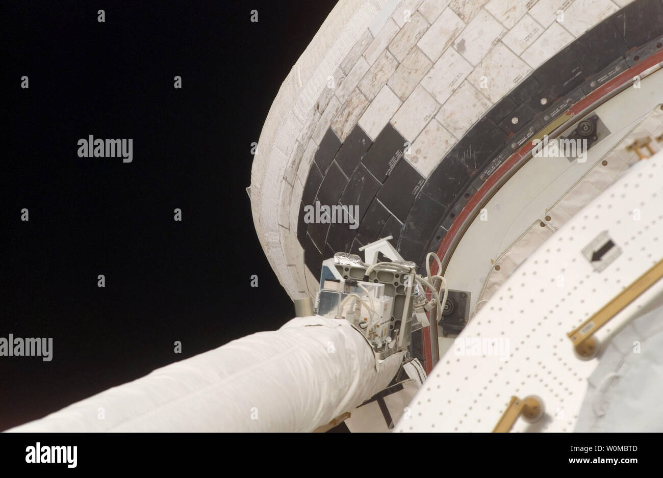 This Nasa Photo Taken By An Astronaut Aboard The Space Shuttle Atlantis