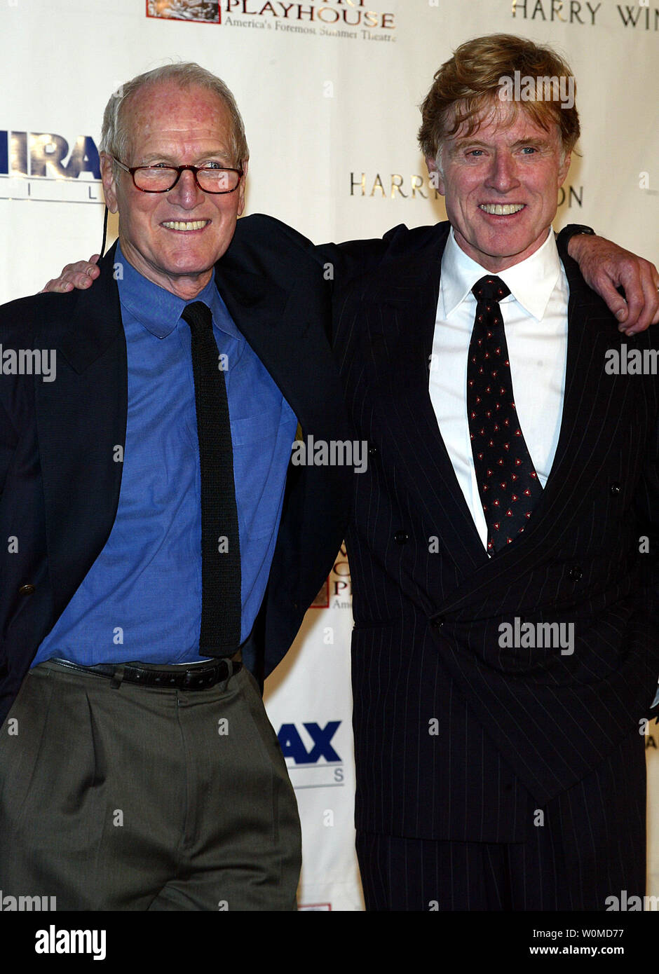 Actor Paul Newman (L), seen in an October 14, 2004 file photo with