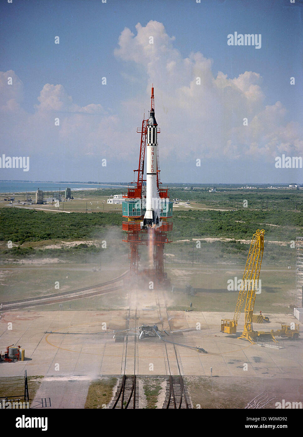 Astronaut Alan Shepard is hurled into space atop a Mercury-Redstone rocket on May 5, 1961. Freedom 7 was the first American manned suborbital space flight, making Shepard the first American in space. He later commanded the Apollo 14 mission, and was the fifth person to walk on the moon.   (UPI Photo/NASA/FILE) Stock Photo