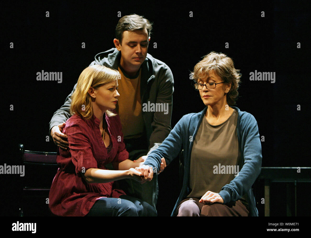 (L to R) Actors Samantha Mathis, Colin Hanks, and Jane Fonda rehearse a new play '33 Variations, set to open at the Eugene O'Neill Theatre on Broadway on March 9, 2009. The play is written and directed by Moises Kaufman. (UPI Photo/Joan Marcus/Eugene O'Neill Theatre) Stock Photo