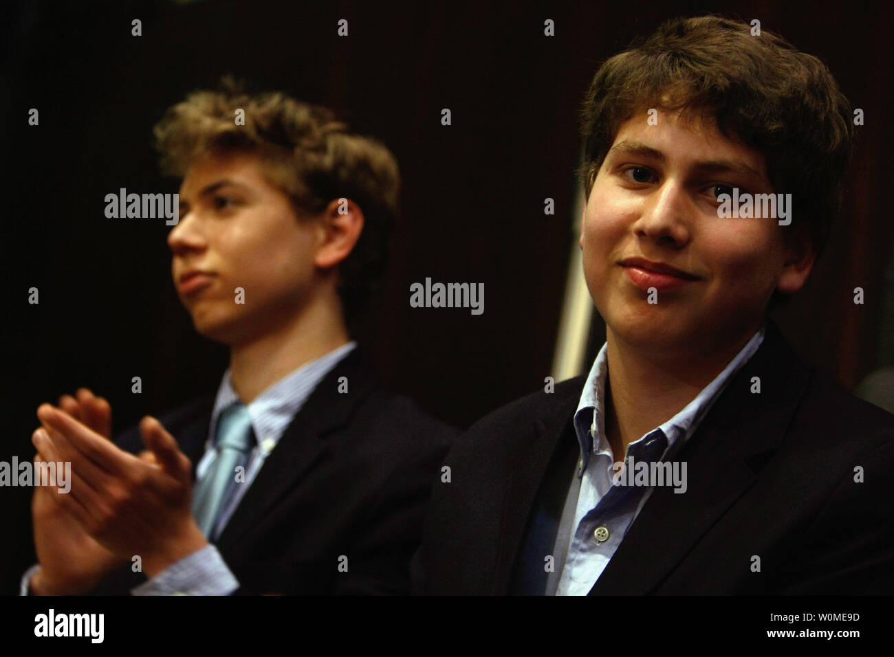 Benjamin netanyahu with his sons hi-res stock photography and images