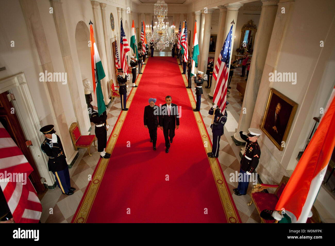 Cross hall white house hi-res stock photography and images - Alamy