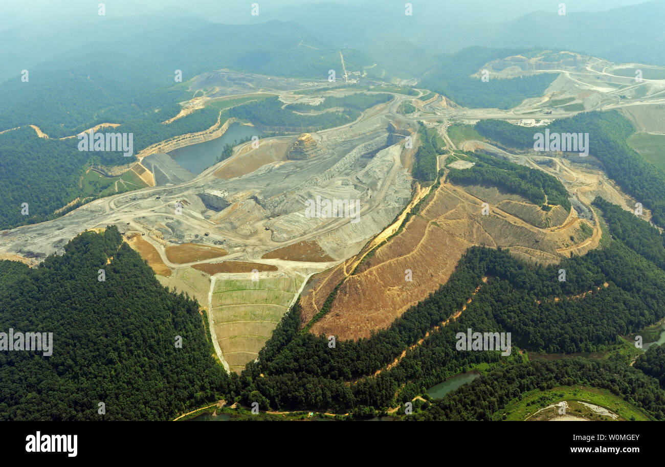 Strip mining coal appalachia hires stock photography and images Alamy