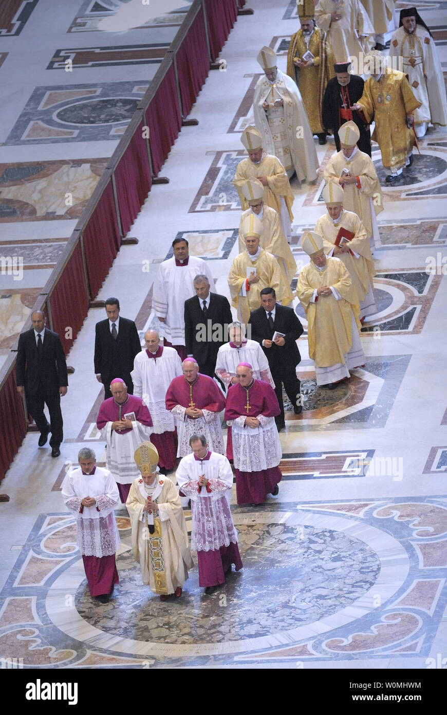 Pope Benedict XVI leads the beatification ceremony of Pope John Paul II ...