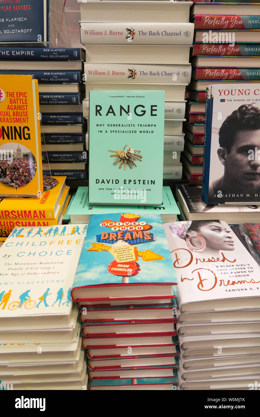 Barnes Noble Booksellers Book Display Nyc Usa Stock Photo