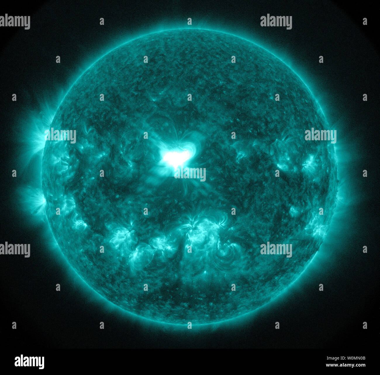 Bursts of radiation hires stock photography and images Alamy