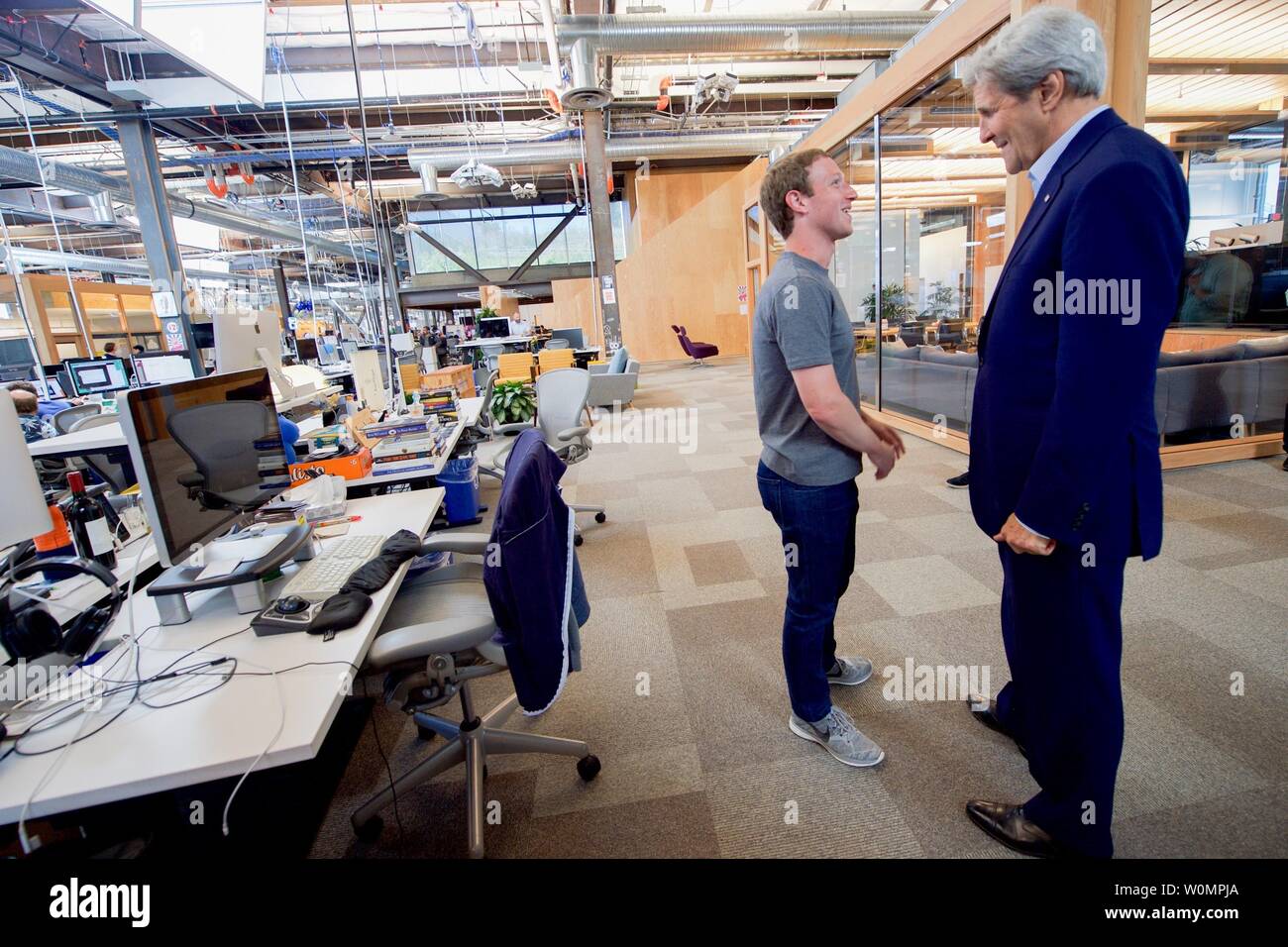 Facebooks New Headquarters In Menlo Park Hi Res Stock Photography And