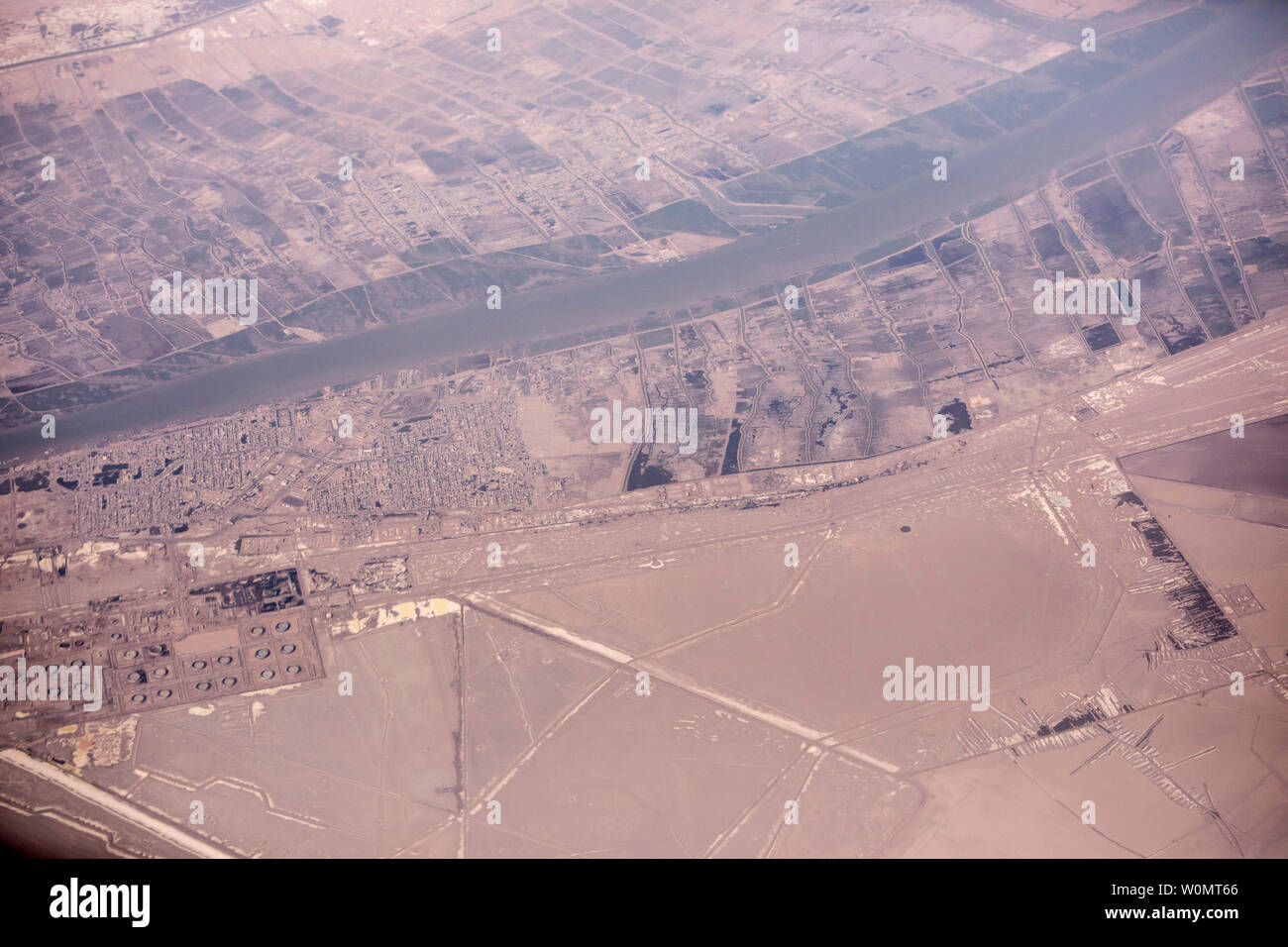 Euphrates river aerial hi-res stock photography and images - Alamy