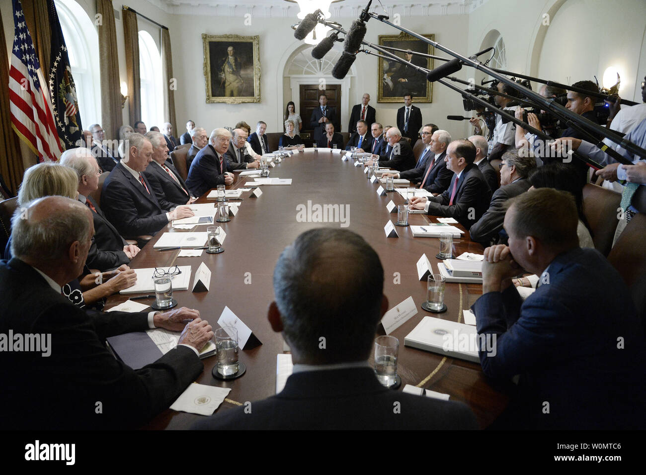 President Donald Trump speaks during a Cabinet meeting in the Cabinet ...