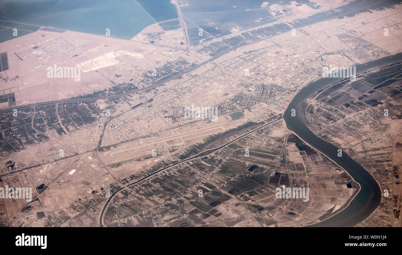 High aerial view of the border of Iraq and Iran along the confluence of the Tigris and Euphrates rivers. Stock Photo