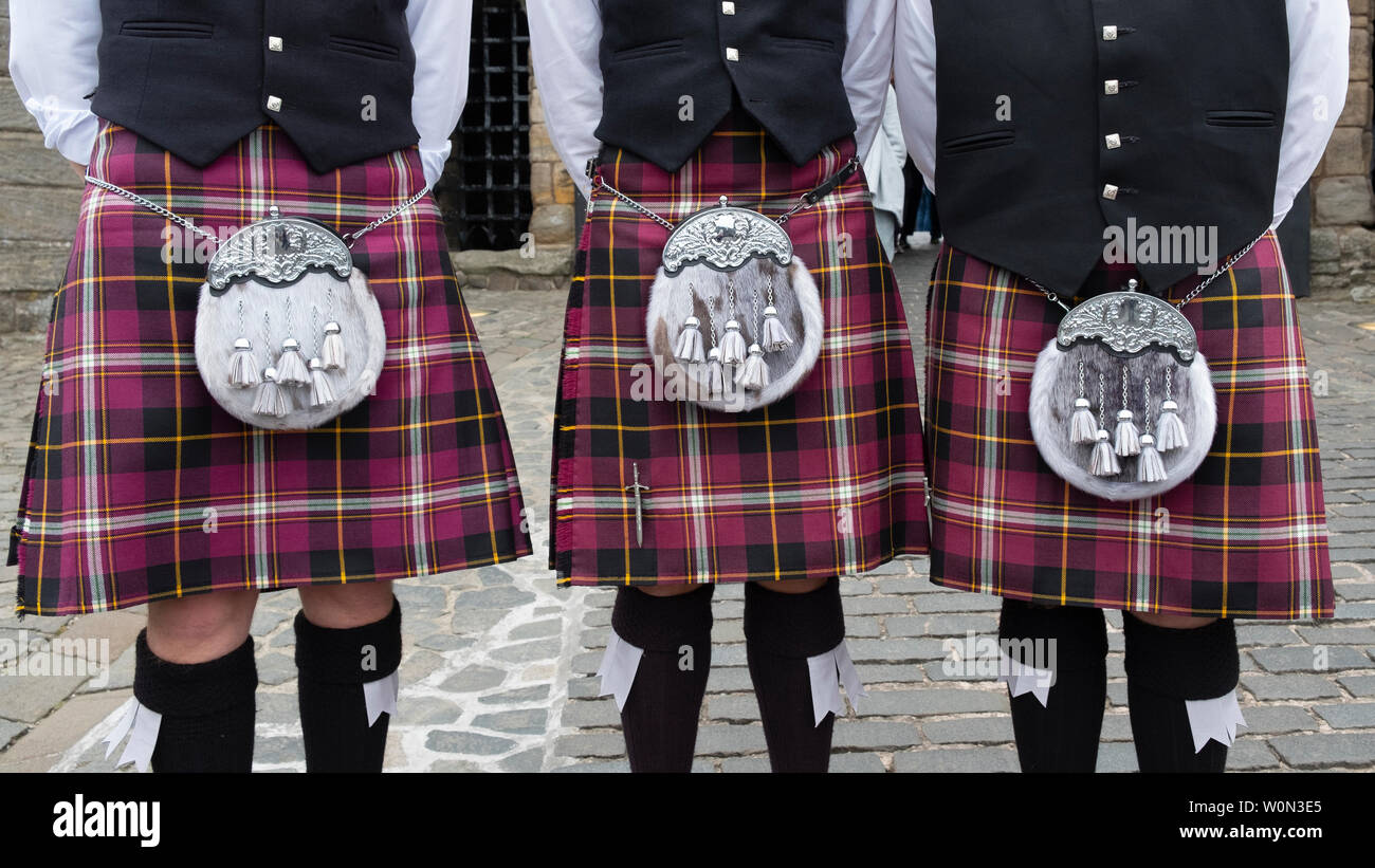 Men in kilts hi-res stock photography and images - Alamy