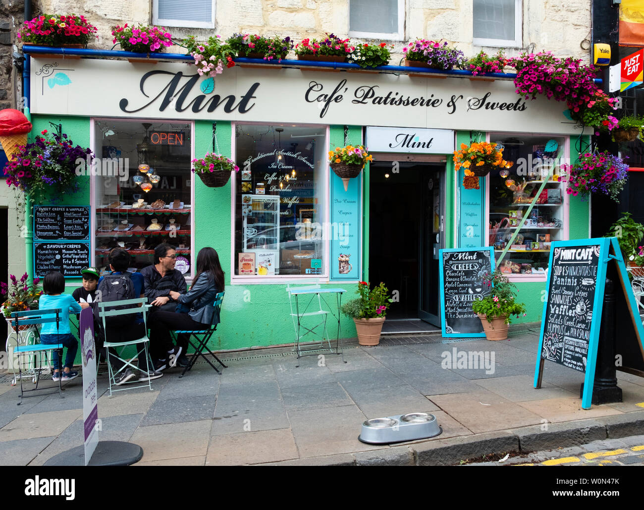 Central mint hires stock photography and images Alamy