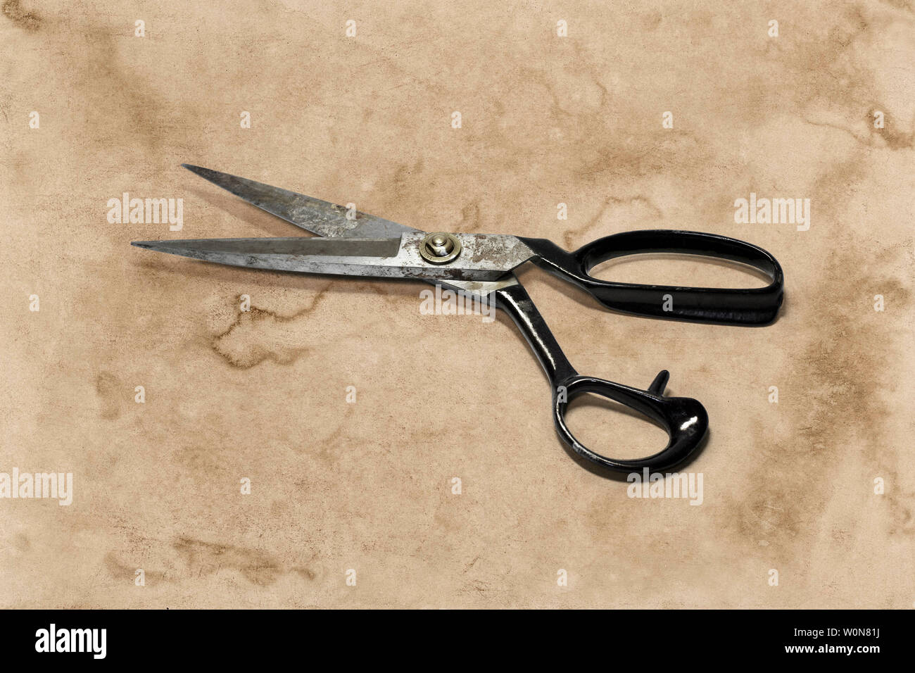 Cutting implements hi-res stock photography and images - Page 14 - Alamy