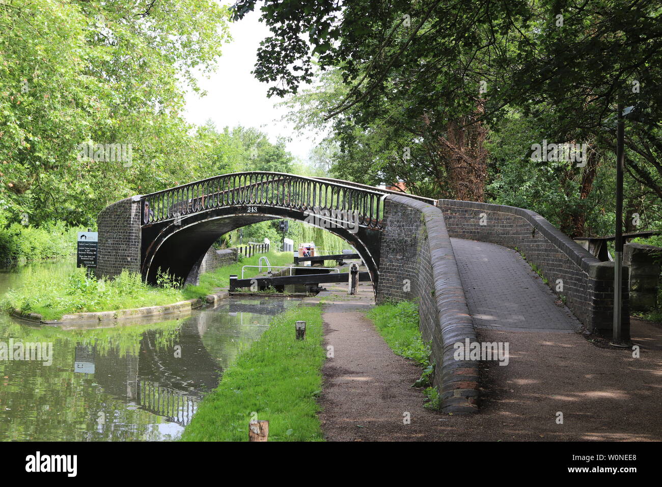 Bridge over Oxford canal Stock Photo
