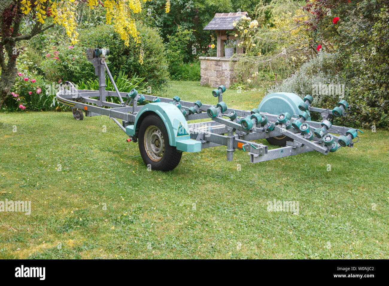 Trailer boat parking hires stock photography and images Alamy