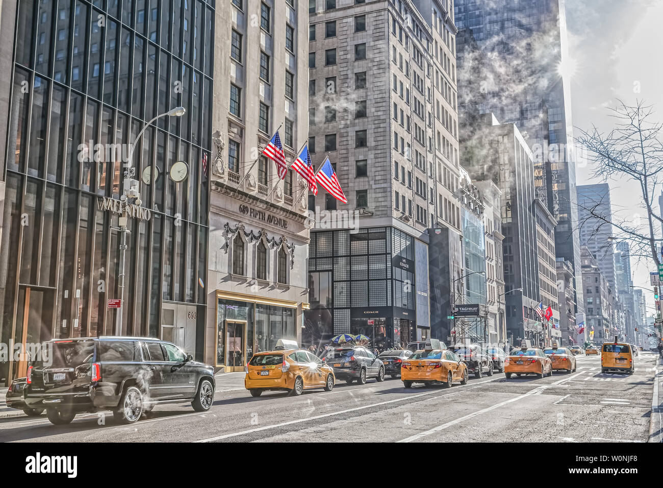 New York Manhattan Fifth Avenue winter time Stock Photo - Alamy