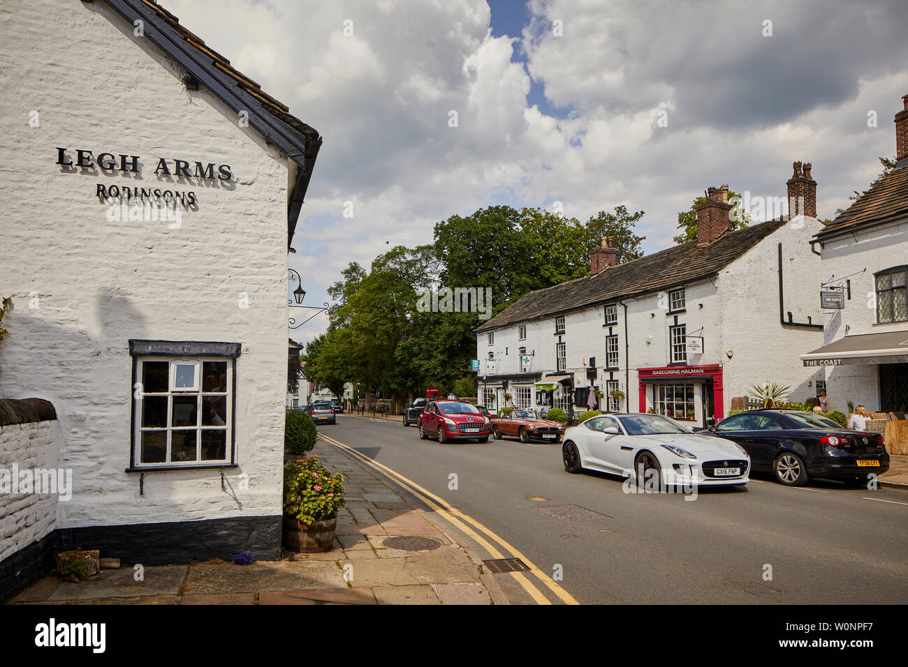 Prestbury is a village and civil parish in Cheshire, England. About 1.5 miles north of Macclesfield Stock Photo