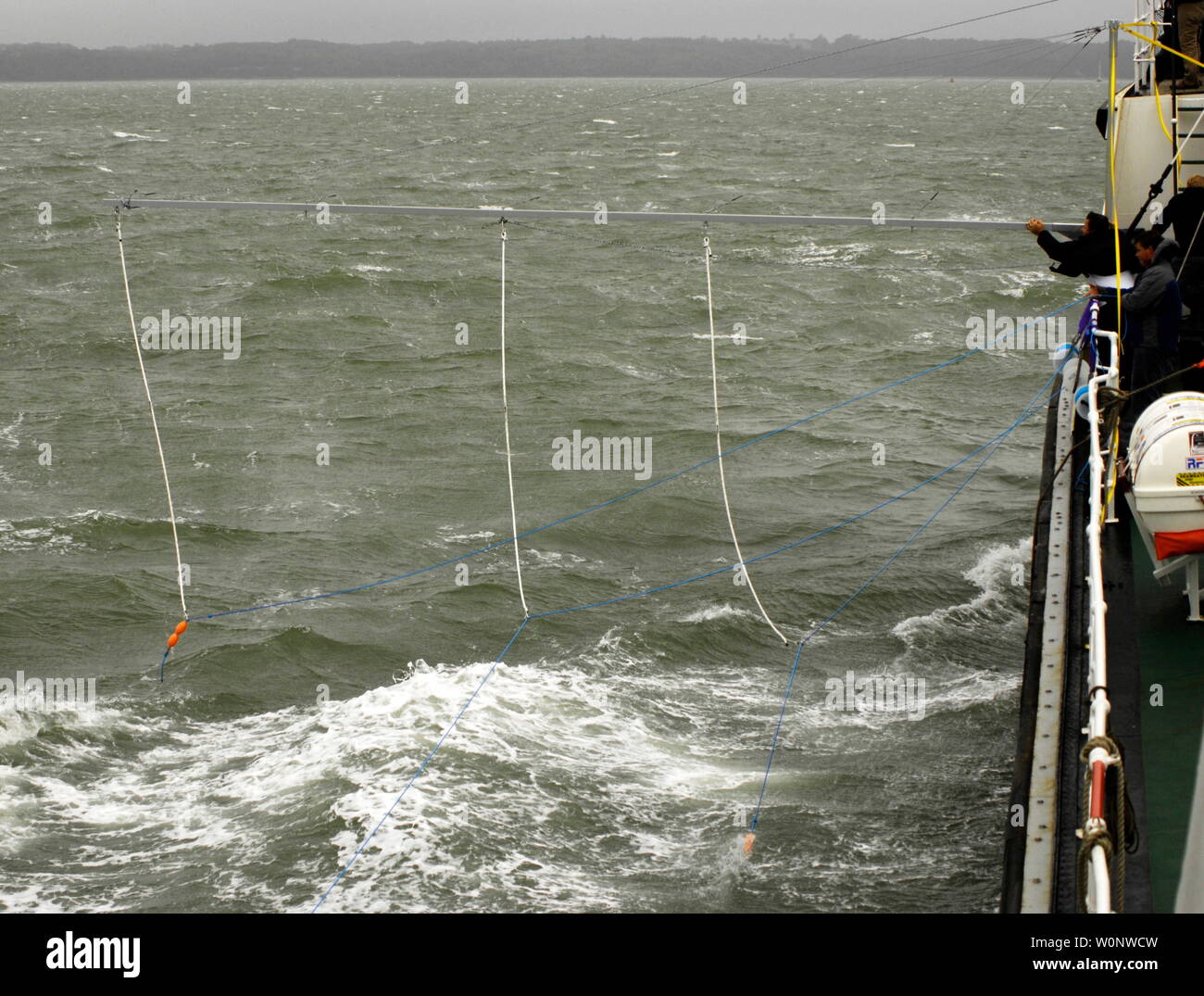 AJAXNETPHOTO. 14TH SEPTEMBER, 2010. - SOLENT, ENGLAND - ANTI-PIRACY ...