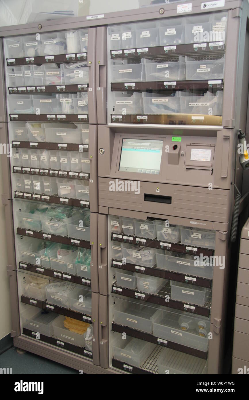 hospital drug dispenser Stock Photo - Alamy