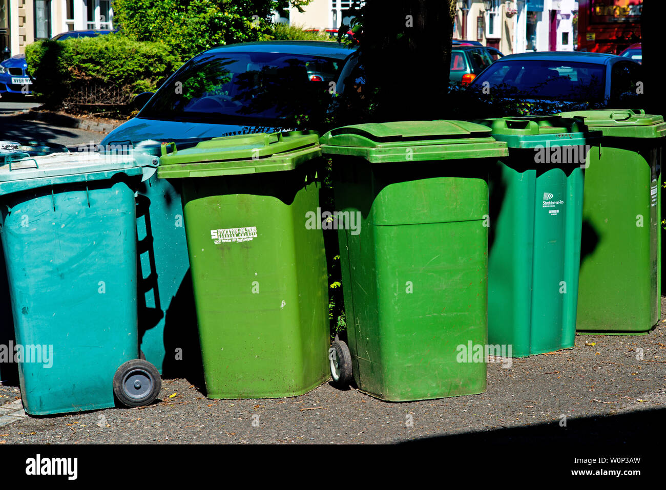 Wheelie bins collection hi-res stock photography and images - Alamy