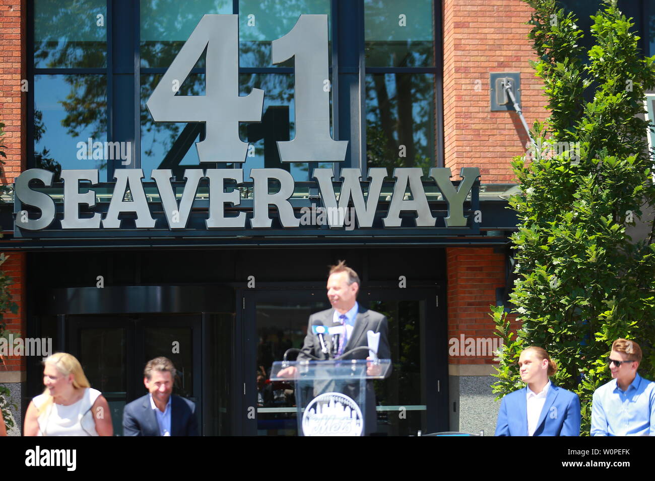 NEW YORK, NEW YORK JUNE 27 New York Mets broadcaster and master of