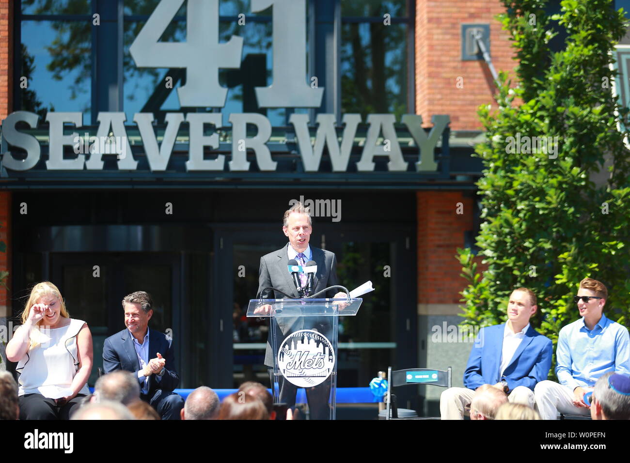 NEW YORK, NEW YORK JUNE 27 New York Mets broadcaster and master of