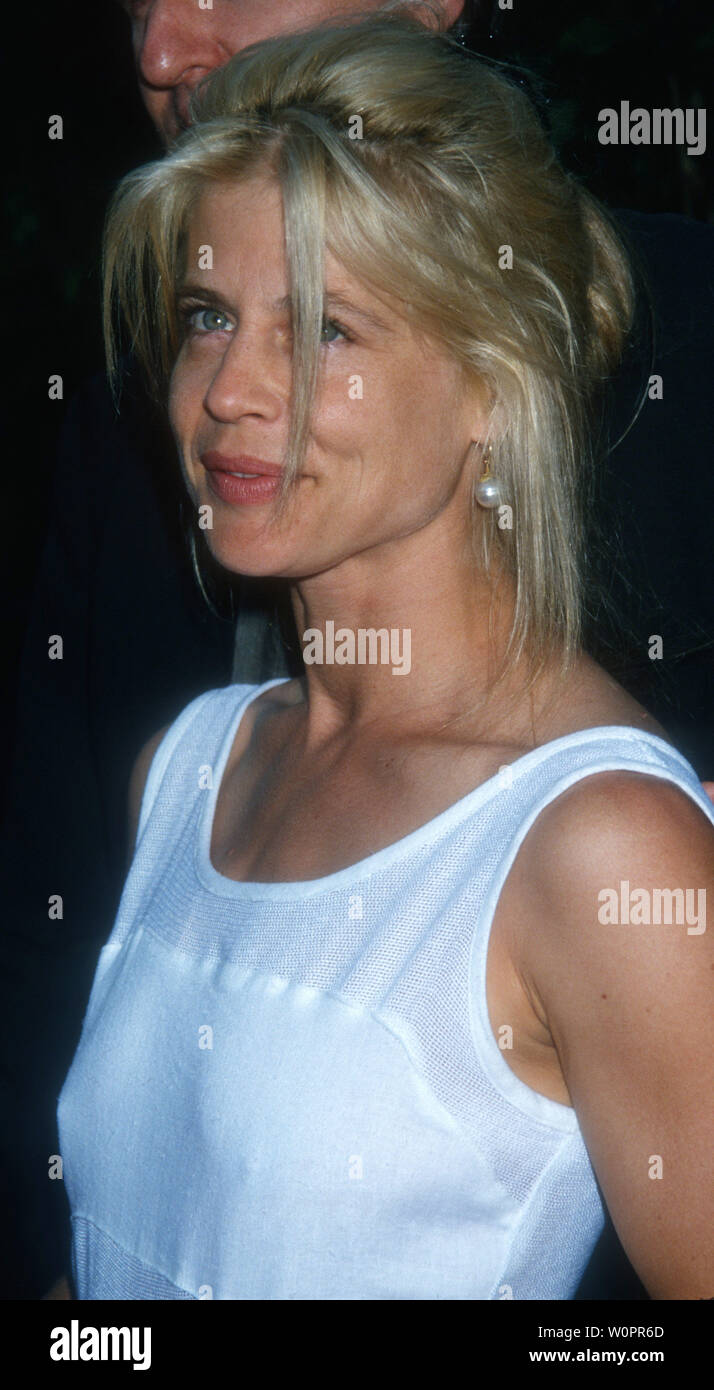 Linda Hamilton 1994 Photo By Michael Ferguson/PHOTOlink/MediaPunch Stock Photo