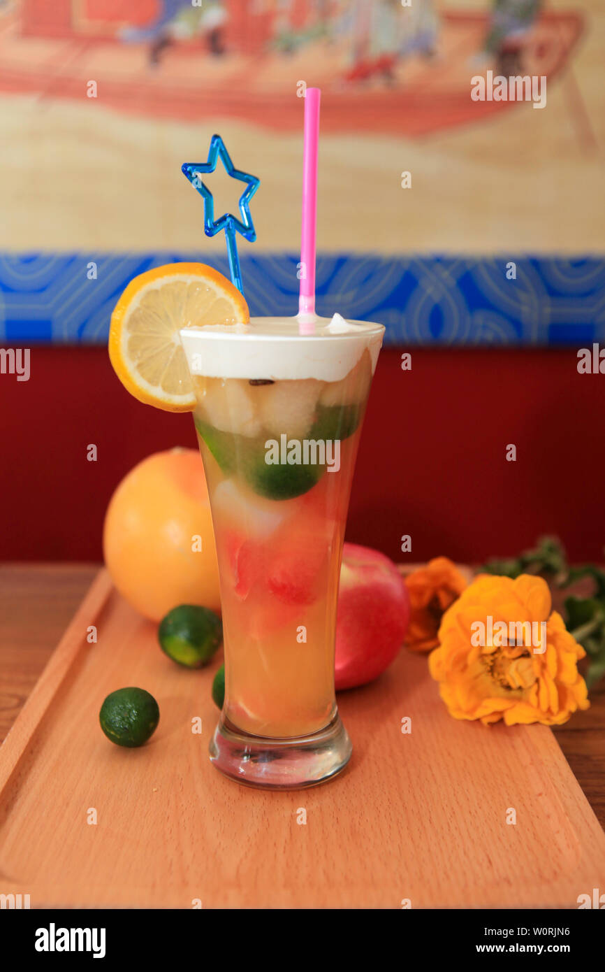 Drinks, liquor, beer, wine, juice, coffee, latte, cappuccino, tea, milk