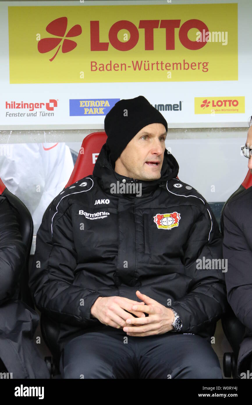 Trainer Heiko HErrlich (Bayer 04 Leverkusen),     1. BL: 17-18 - 21. Spieltag -  SC Freiburg vs. Bayer 04 Leverkusen Stock Photo