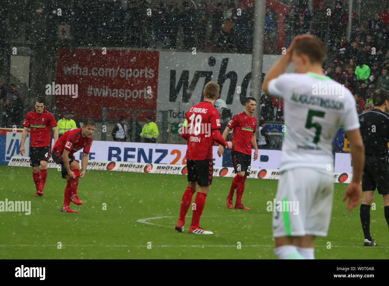 1. BL: 17-18 -23. Spieltag - Freiburg vs. Bremen Stock Photo