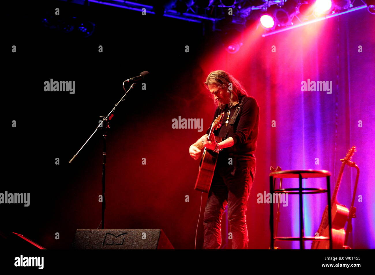 New model army hires stock photography and images Alamy