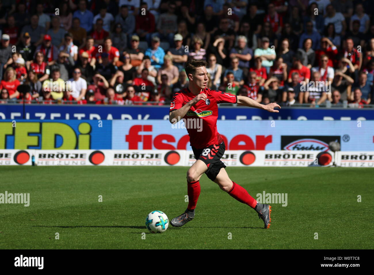 Florian Kath (Freiburg), 1. BL: 17-18 -29. Spieltag - SC Freiburg vs ...
