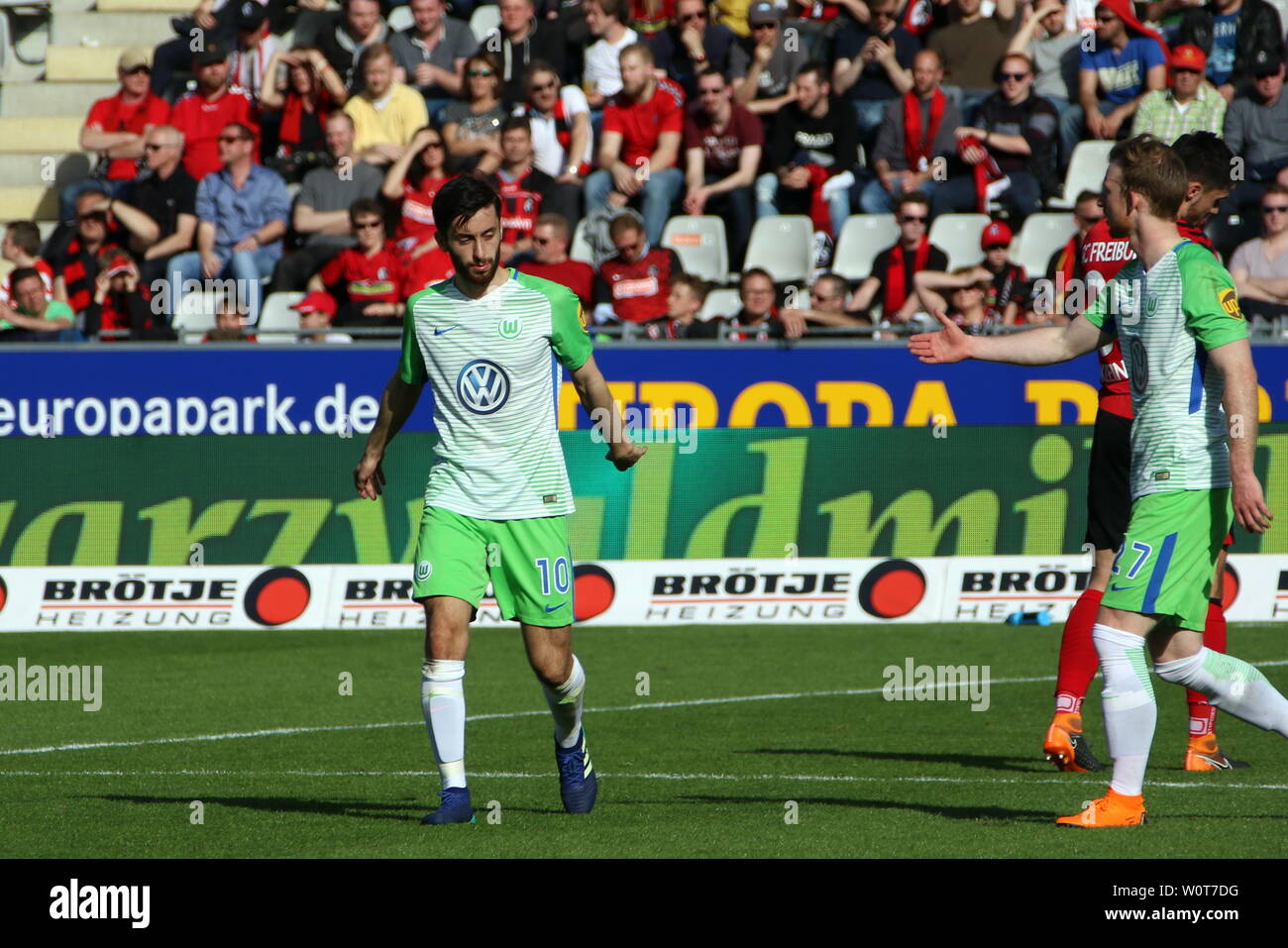 Yunus Malli bei seiner Auswechslung,     1. BL: 17-18 -29. Spieltag - SC Freiburg vs VfL Wolfsburg Stock Photo
