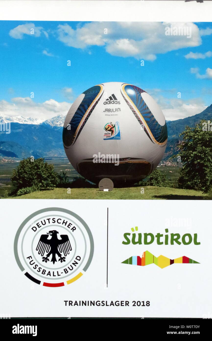 Banner zum DFB-WM-Trainingslager 2018 Suedtirol Stock Photo
