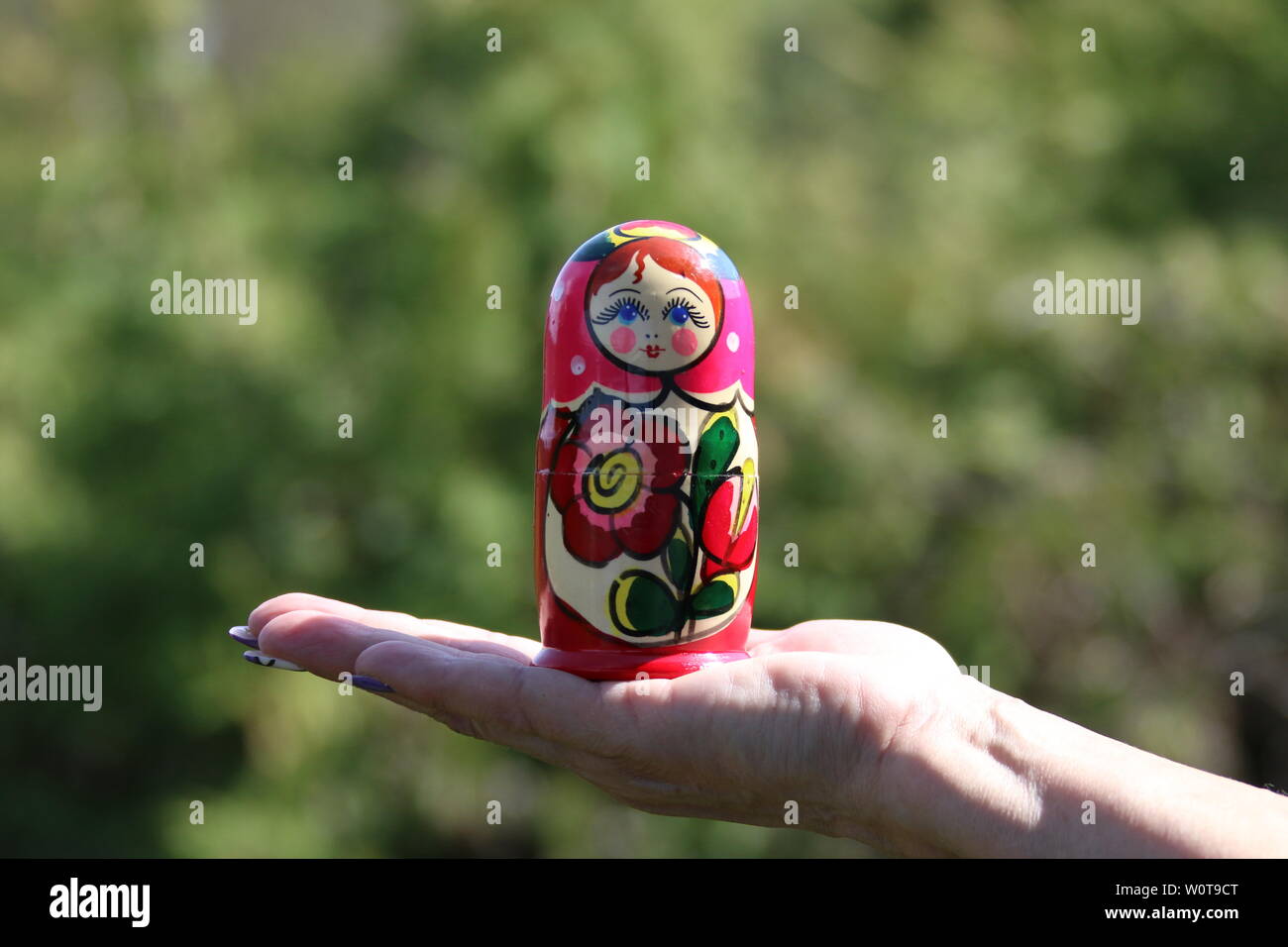 Russische Babuschka Puppe Stock Photo - Alamy