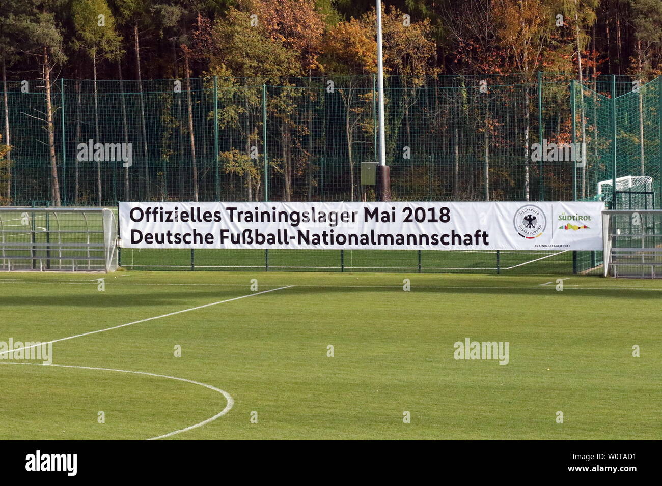 Bannerwerbung im Stadion Sportanlage Rungg auf das DFB-WM-Trainingslager 2018 Suedtirol Stock Photo