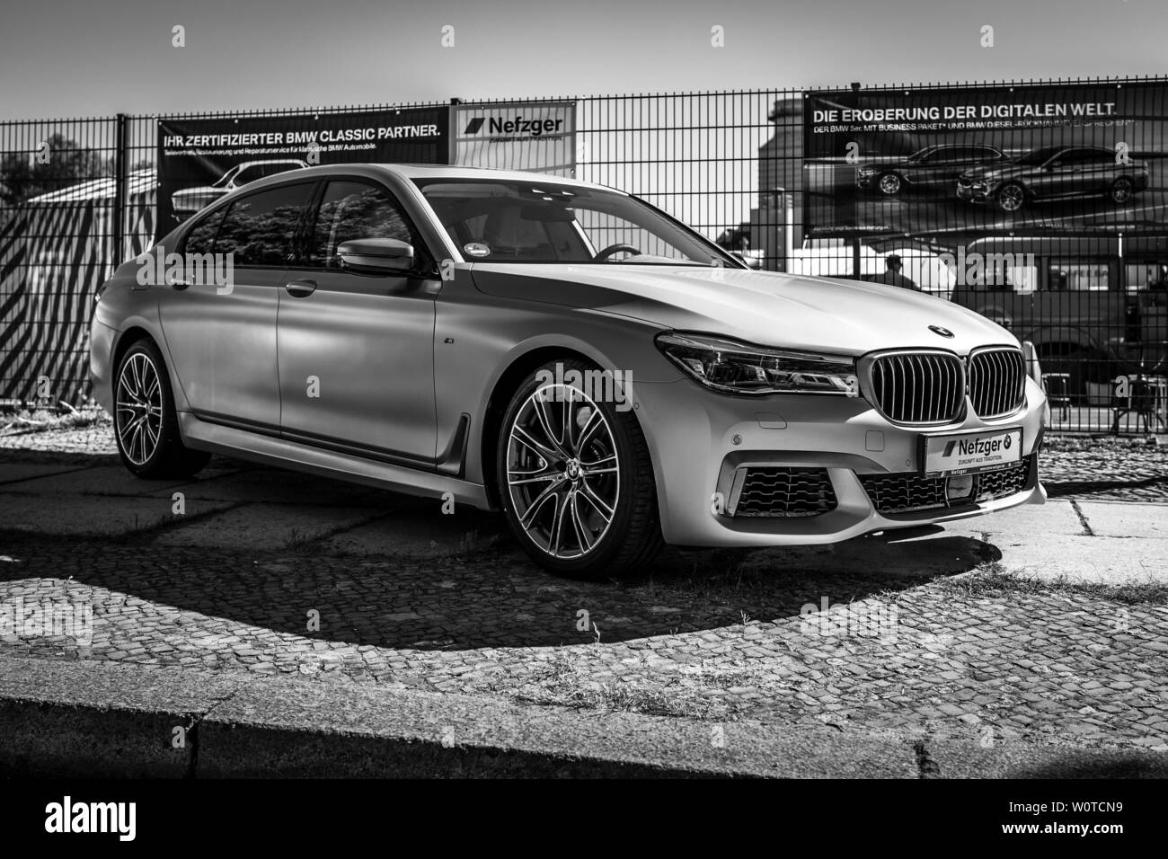 Bmw m760li hi-res stock photography and images - Alamy