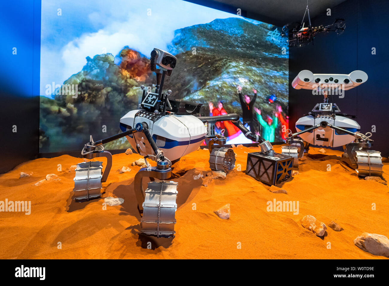 Moon rover robot hi-res stock photography and images - Alamy