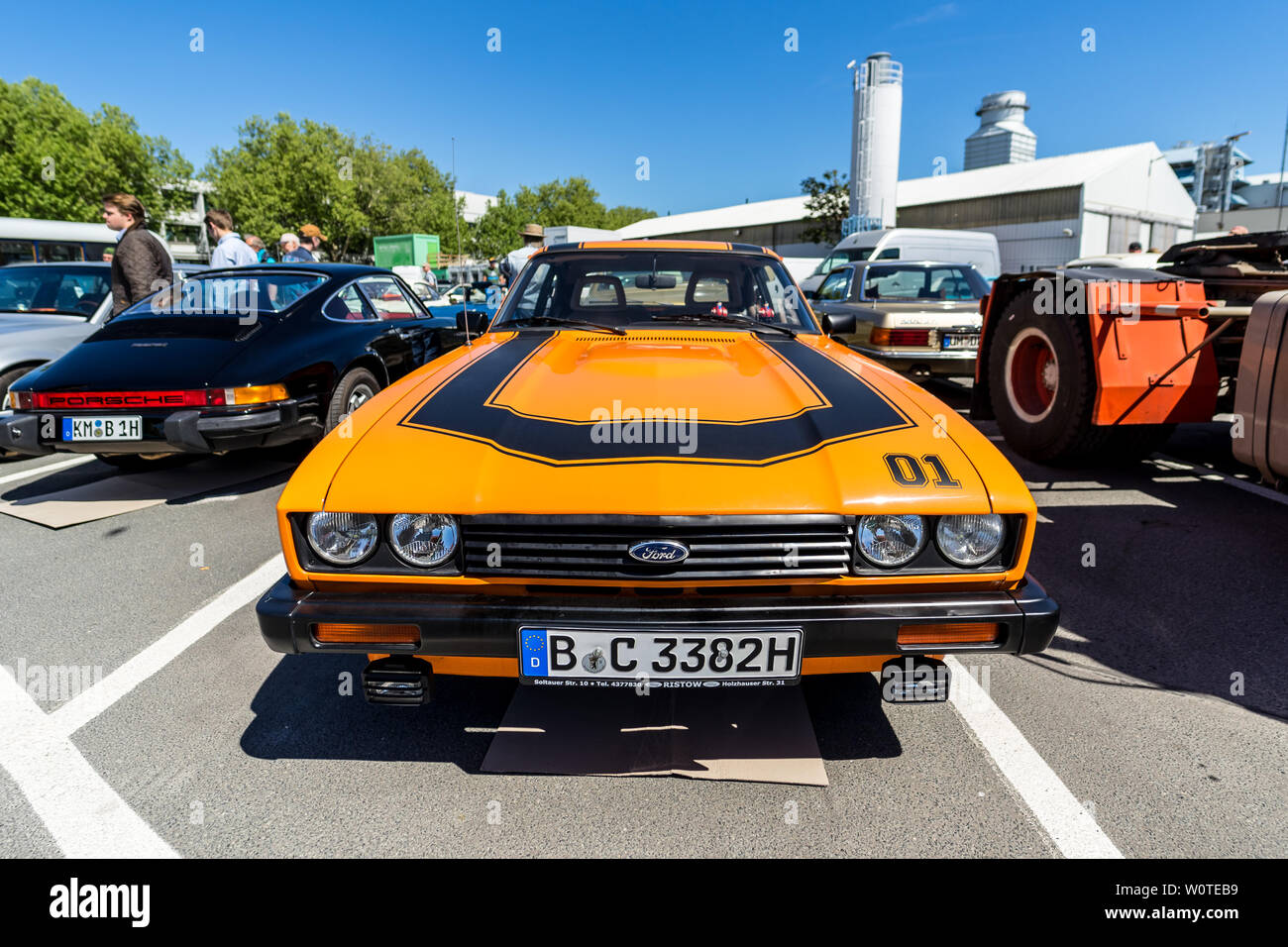 Orange capri car hi-res stock photography and images - Alamy