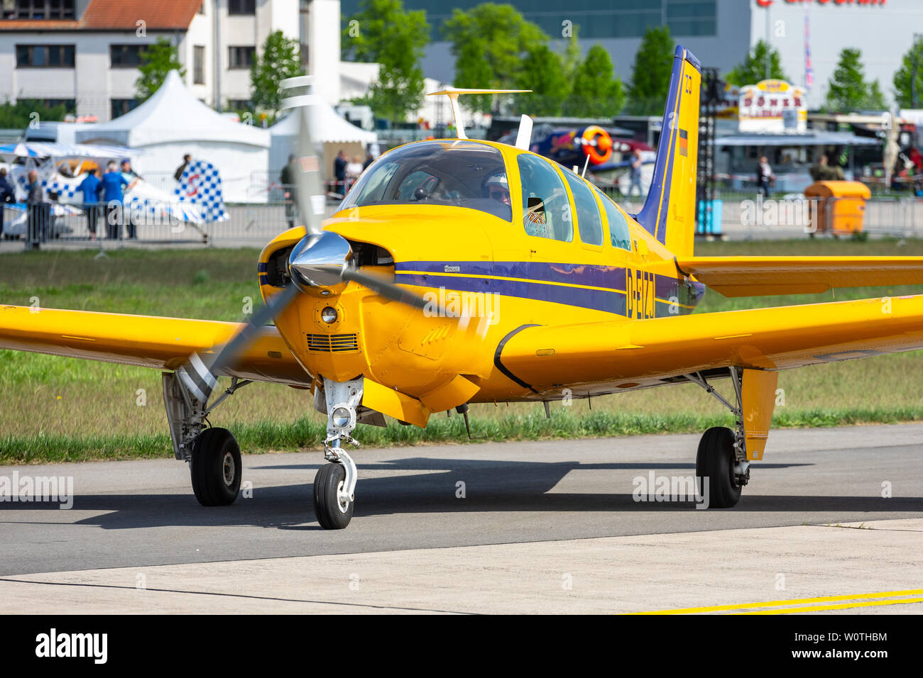 F33a bonanza hi-res stock photography and images - Alamy