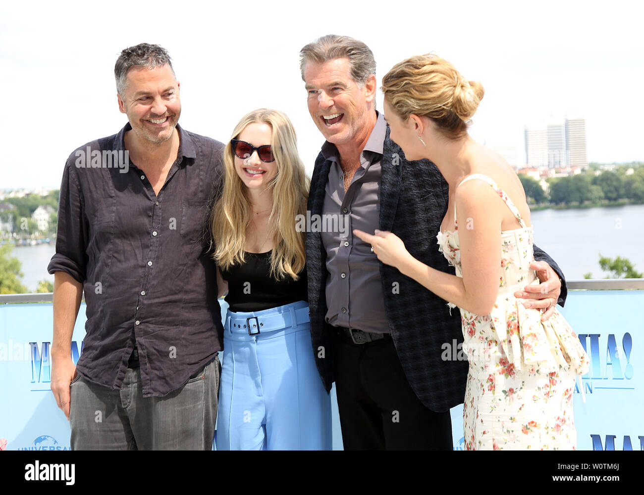 Ol Parker, Amanda Seyfried, Pierce Brosnan und Lily James   , Mamma Mia 2 ! Here We Go Again Presscall  in Hamburg,12.07.2018 Stock Photo