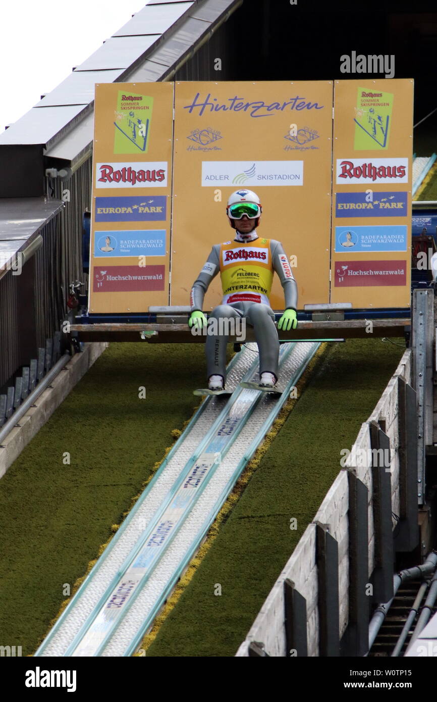 Kamil Stoch Polen Pol In Der Anlaufspur Beim Skispringen Qualifikation Fis Sommer Grand Prix 2018 Hinterzarten Stock Photo Alamy