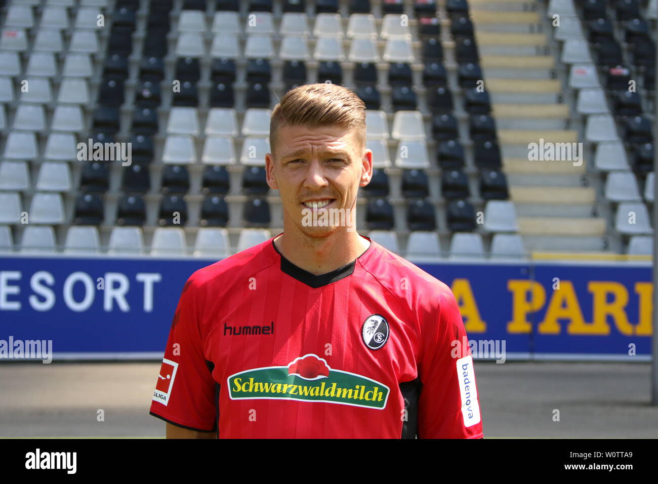 Mike Frantz (Freiburg)     - SC Freiburg Mannschaftsfoto 2018-19 Stock Photo