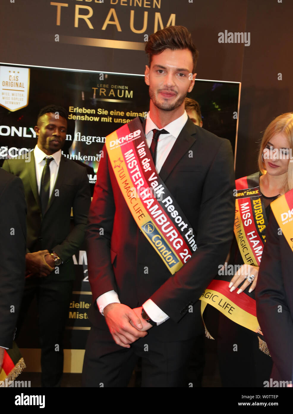 Tom von Holzapfel , Mister Hamburg 2018 Winner , Miss & Mister Hamburg