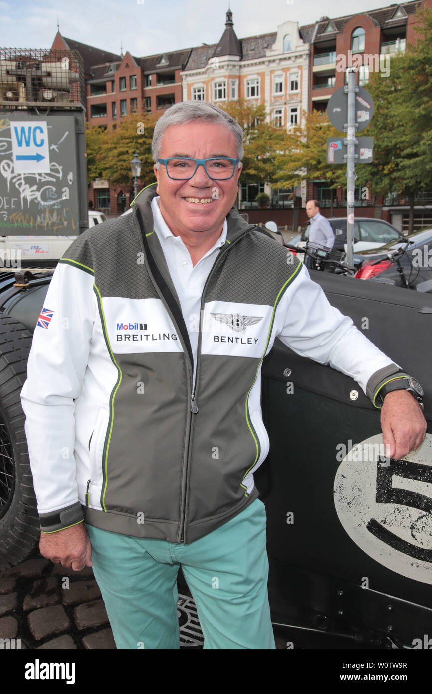 Gerd Kamps (Bentley Hamburg, Kamps Unternehmengruppe), Ziel der Auto Bild Klassik Rallye 'Die Nordsee Tour' an der Fischauktionshalle, Hamburg, 15.09.2018 Stock Photo