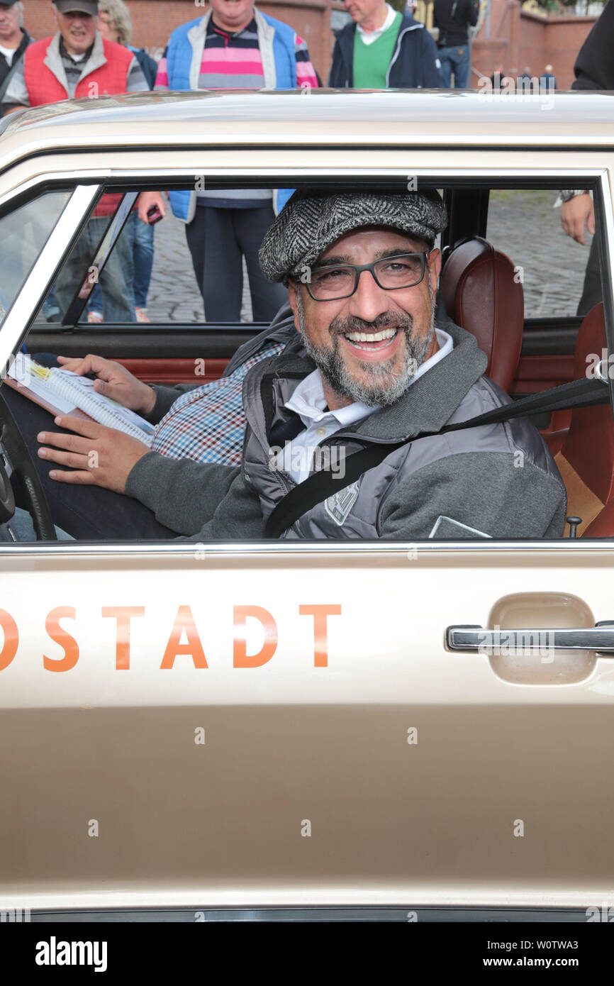 Alexander Wesselsky (Der Checker, Eisbrecher) Ziel der Auto Bild Klassik Rallye 'Die Nordsee Tour' an der Fischauktionshalle, Hamburg, 15.09.2018 Stock Photo