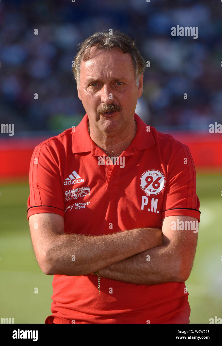 Peter Neururer bei 'Mertes Homecoming' in der HDI Arena in Hannover am 13.10.2018 Stock Photo